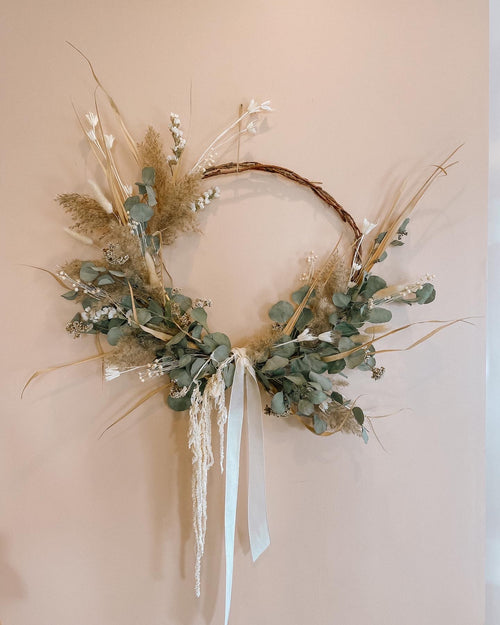 Alabaster Wreath