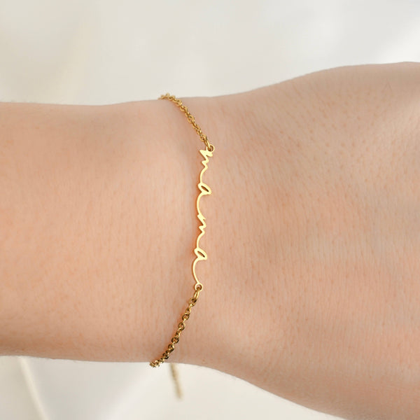 Dainty Mama Bracelet - Mom Bracelet - Mother's Day Jewelry
